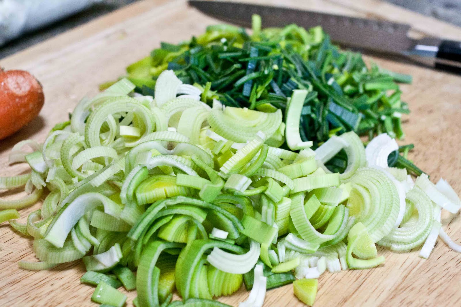 FOODjimoto Creamy, Cheesy Potato Leek Casserole