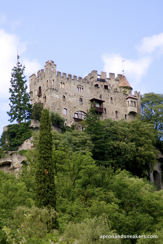 brunnenburg castle italy