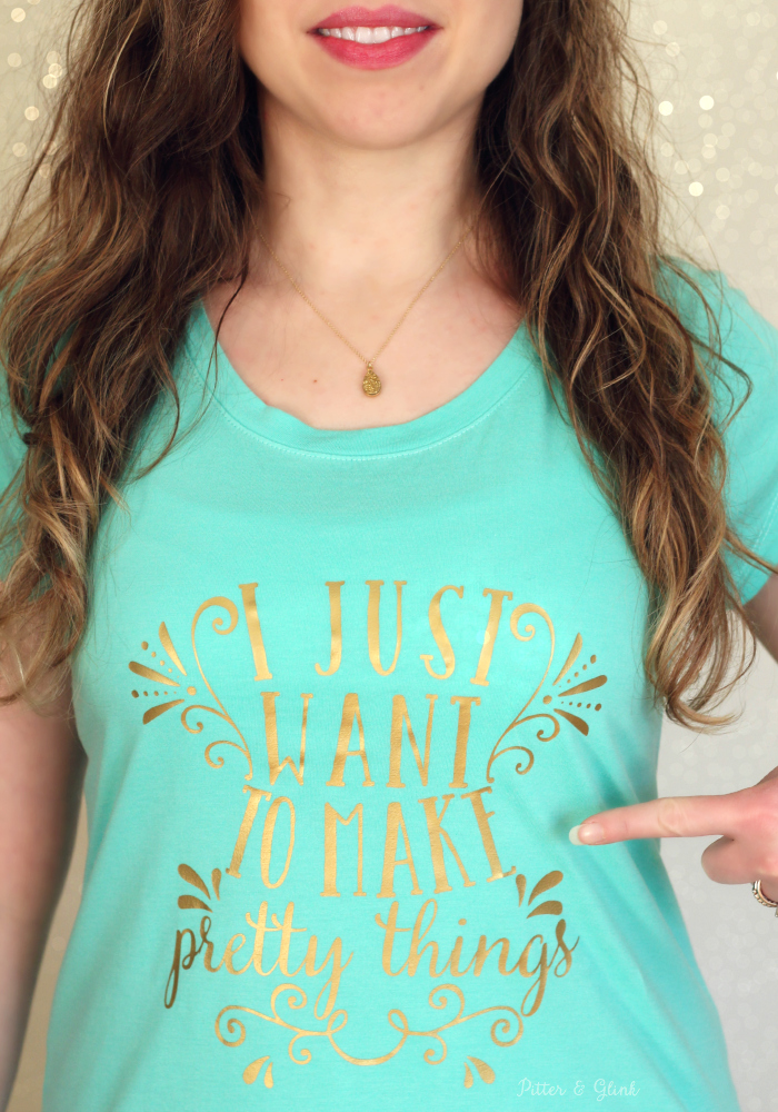 PitterAndGlink: {DIY Monogrammed T-shirts with Silhouette Heat