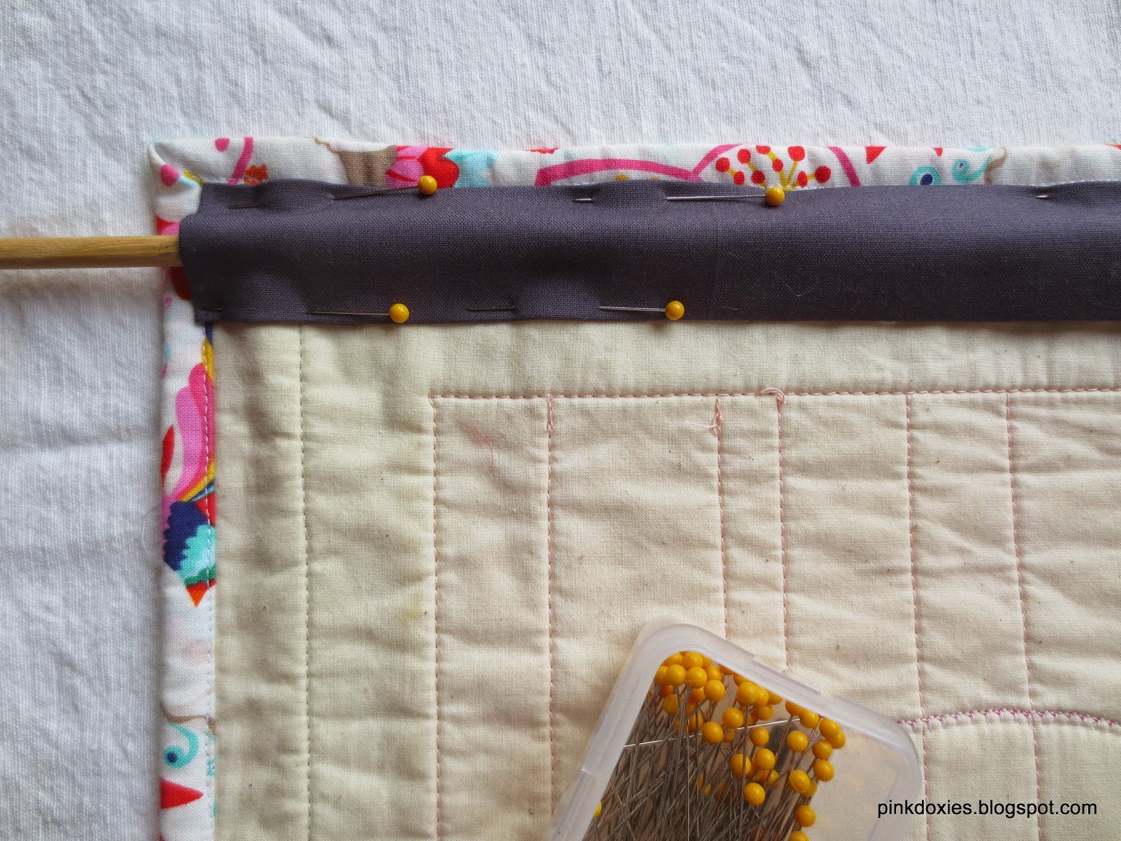 Pink Doxies How to Put a Sleeve on a Wall Hanginga Better Way!