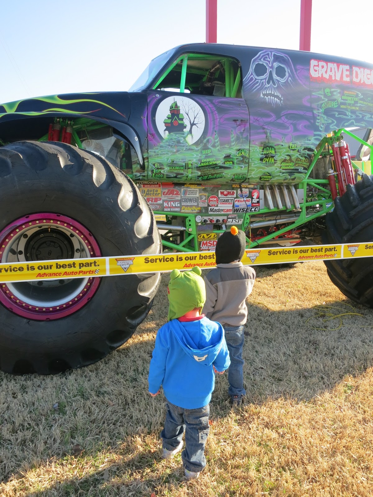 A day in the life of a Robison.... Grave Digger