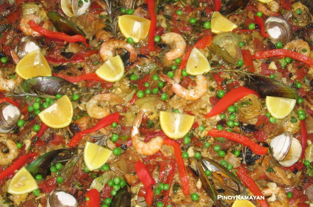 Pinoy Kamayan Chicken Paella Recipe