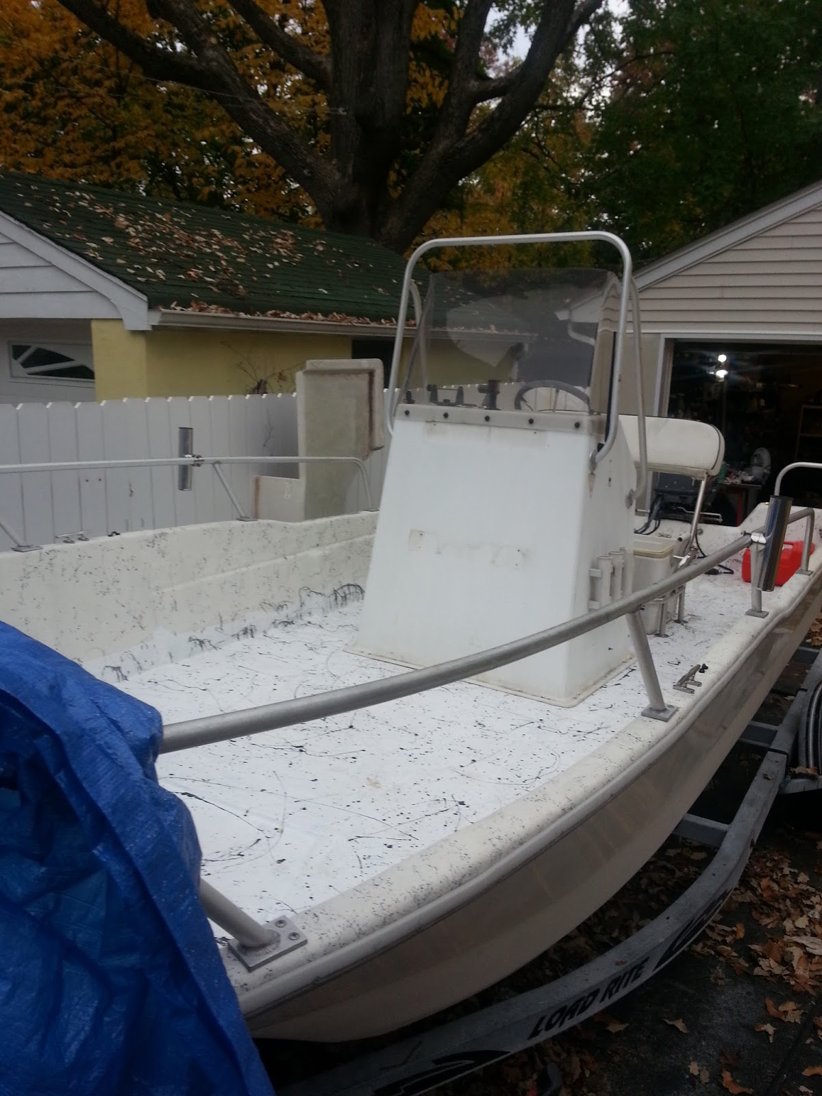 Repairing a deck on a fiberglass boat Seagull Nautico 18 This deck is