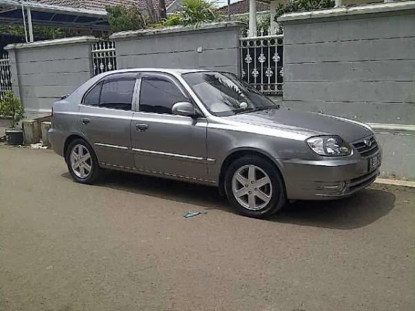 dijual_hyundai_avega_gx_silver_2010_masih_mulus_kembangan,_jakarta_barat+(2).jpg