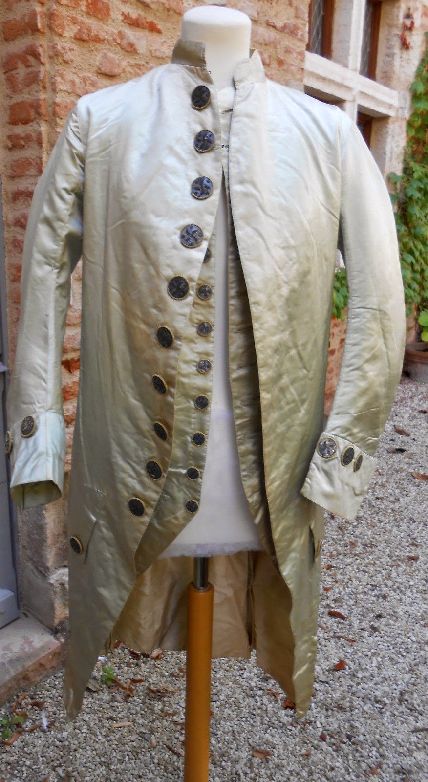 All The Pretty Dresses: 1760's Men's Frockcoat and Waistcoat