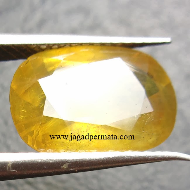 Yellow Safir Ceylon Est batu permata sapphire asli jp380 jual batu permata hobi Yellow Safir Ceylon Est batu permata sapphire asli jp380 jual batu permata hobi