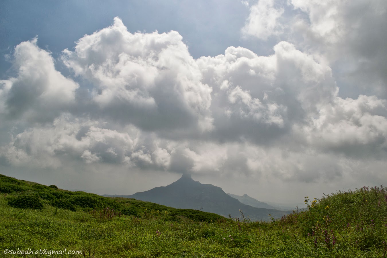 साल्हेरमाची वरून खालील दृश्य