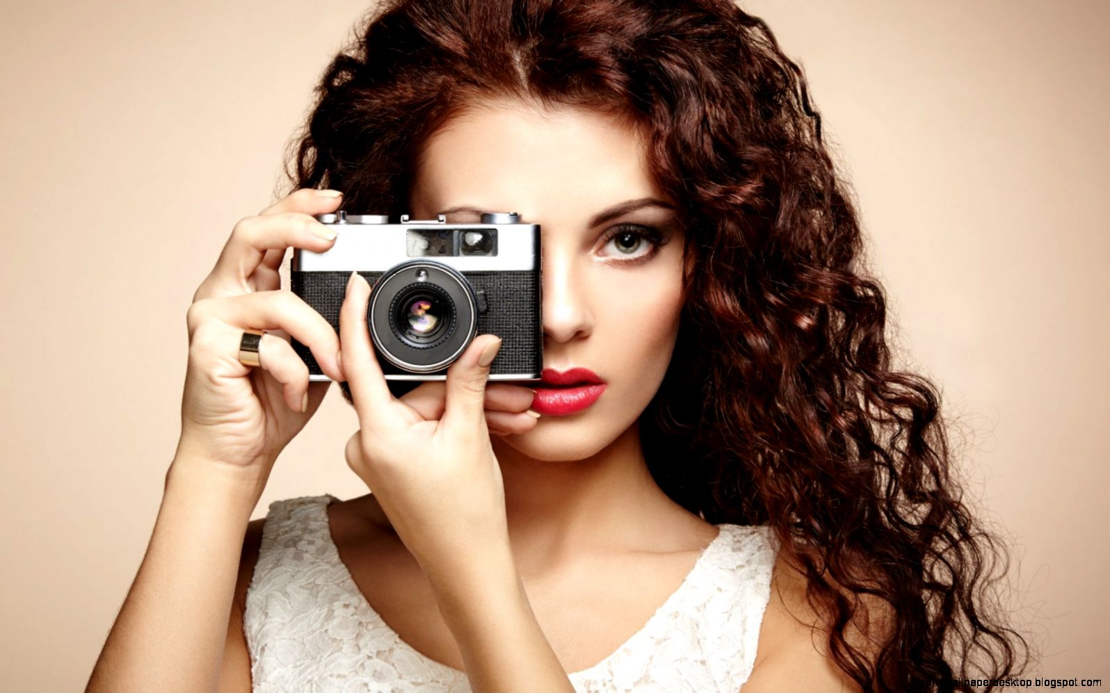 Lovely Girl Background Camera HD wallpapers Lovely Girl Background Camera HD wallpapers