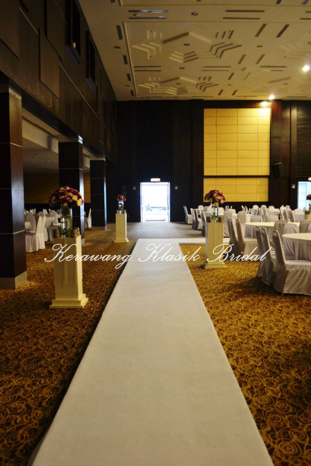 Kerawang Klasik: Dekorasi Meja Pengantin dan Hiasan Dewan untuk Majlis