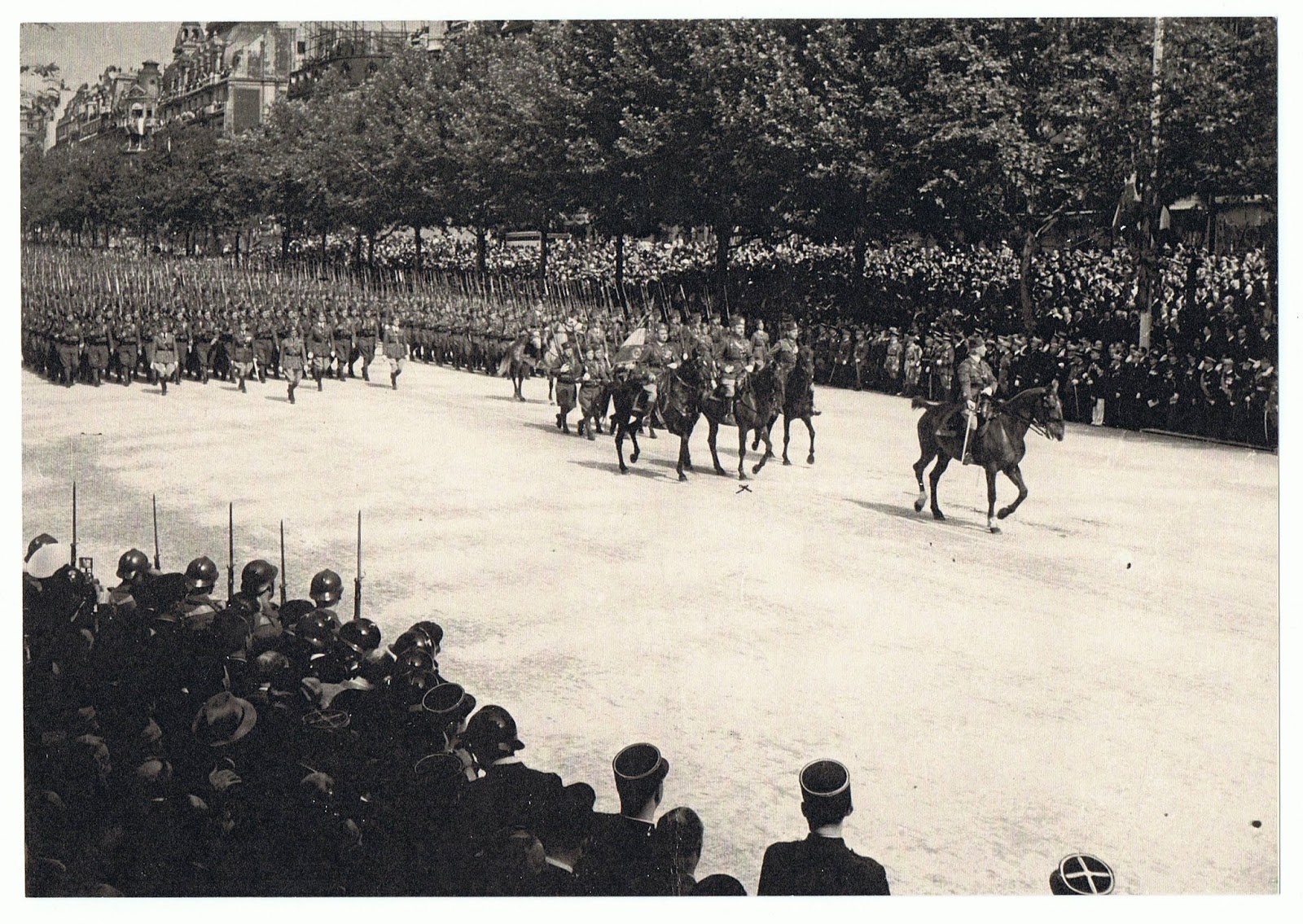 8e Régiment de Zouaves Défilé 14 juillet 1939