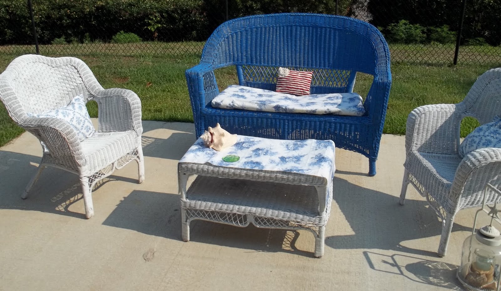 Doberman's by the Sea Furniture redoWicker Patio Set