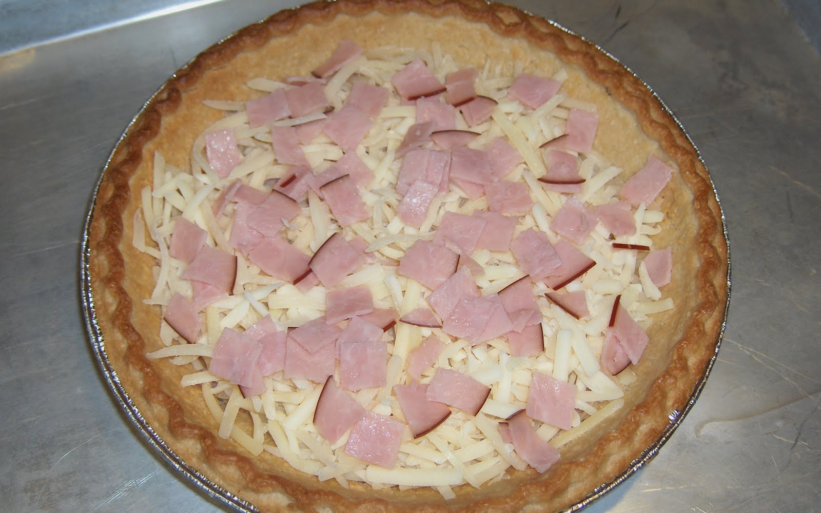 Becky Bakes, and cooks too! Ham, Egg & Cheese Pie