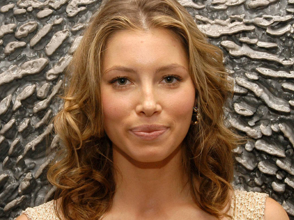 http://3.bp.blogspot.com/-nIRszfDgqbU/T12QsczHiFI/AAAAAAAACCo/qbLSkCU74Jo/s1600/jessica-biel-hairstyle-wallpapers-+%284%29.jpg