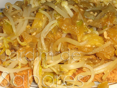 Salteado de Courgette e Rebentos de Soja