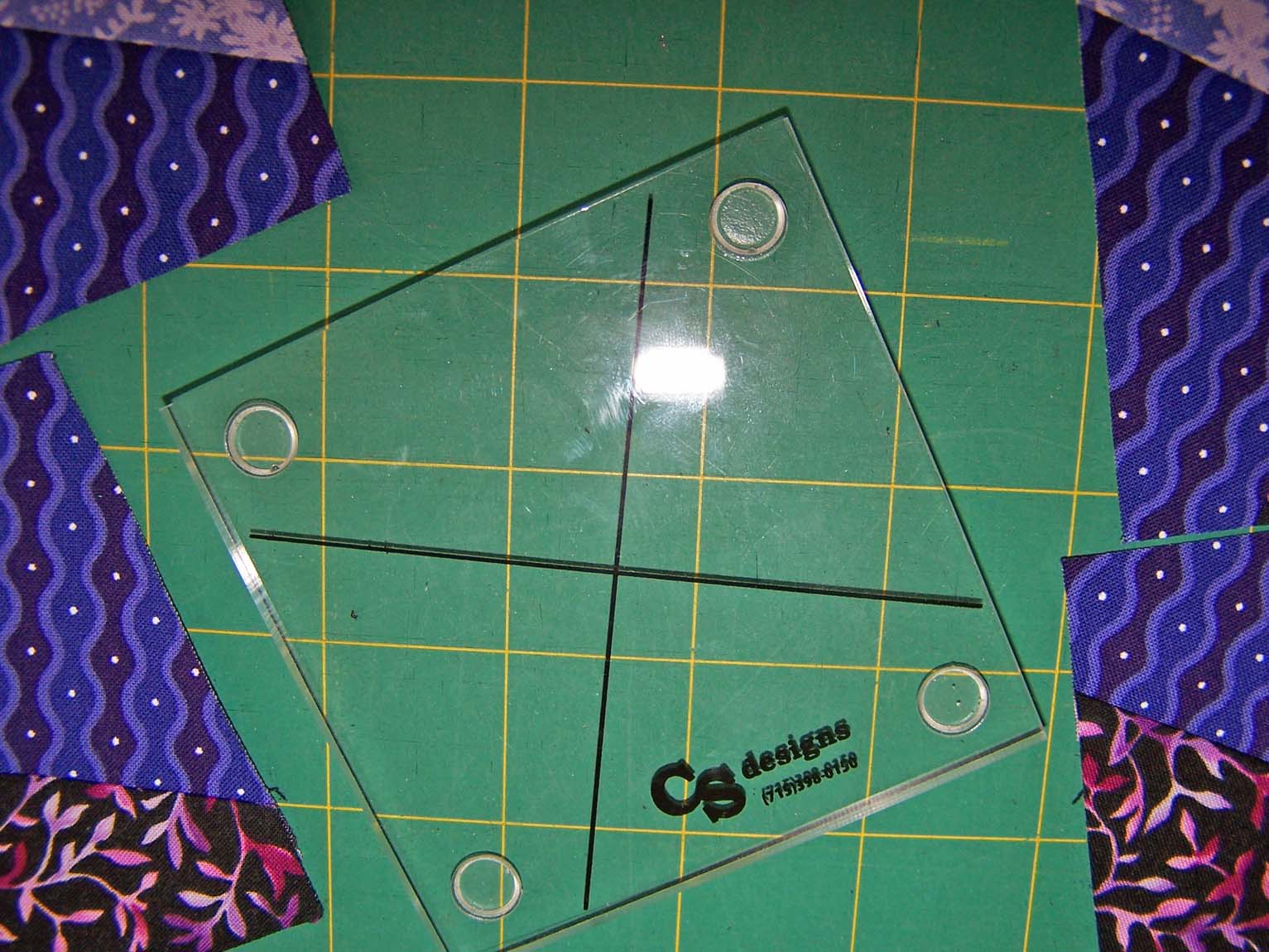 TreasuresnTextures Lil' Twister Quilting Tool