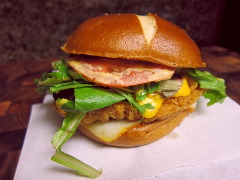 Review Wendy's Pretzel Pub Chicken Sandwich Brand Eating