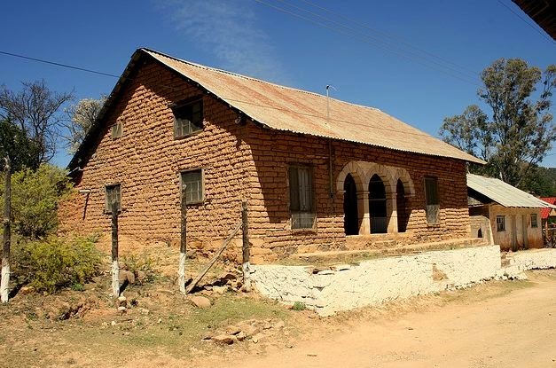 Casas de Adobe, Piedra. Bellas y económicas, tipo Colonia Tovar, con