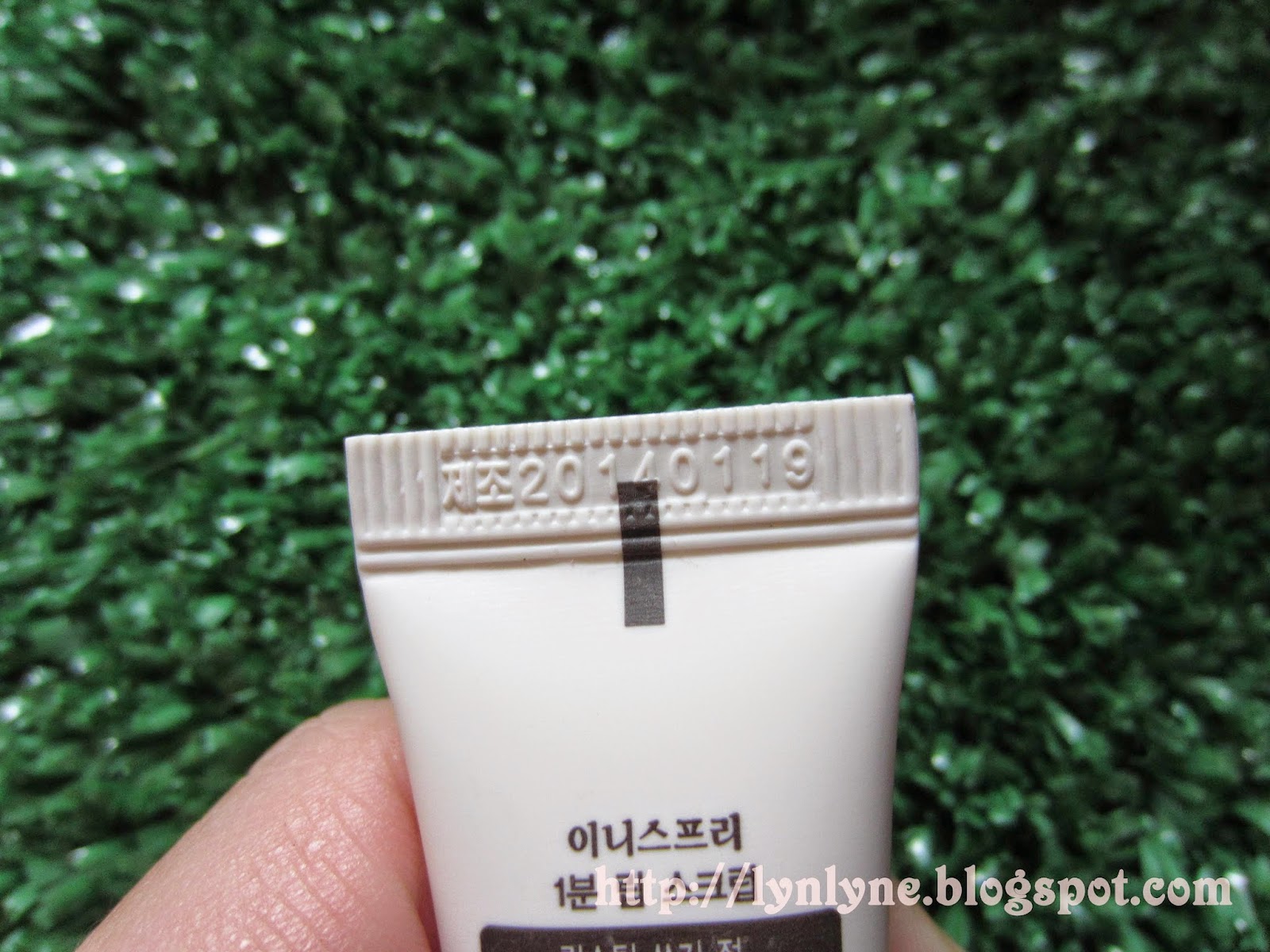 Innisfree 1 Minute Lip Scrub ♥ WONDERFULLYN all the things I love ♥