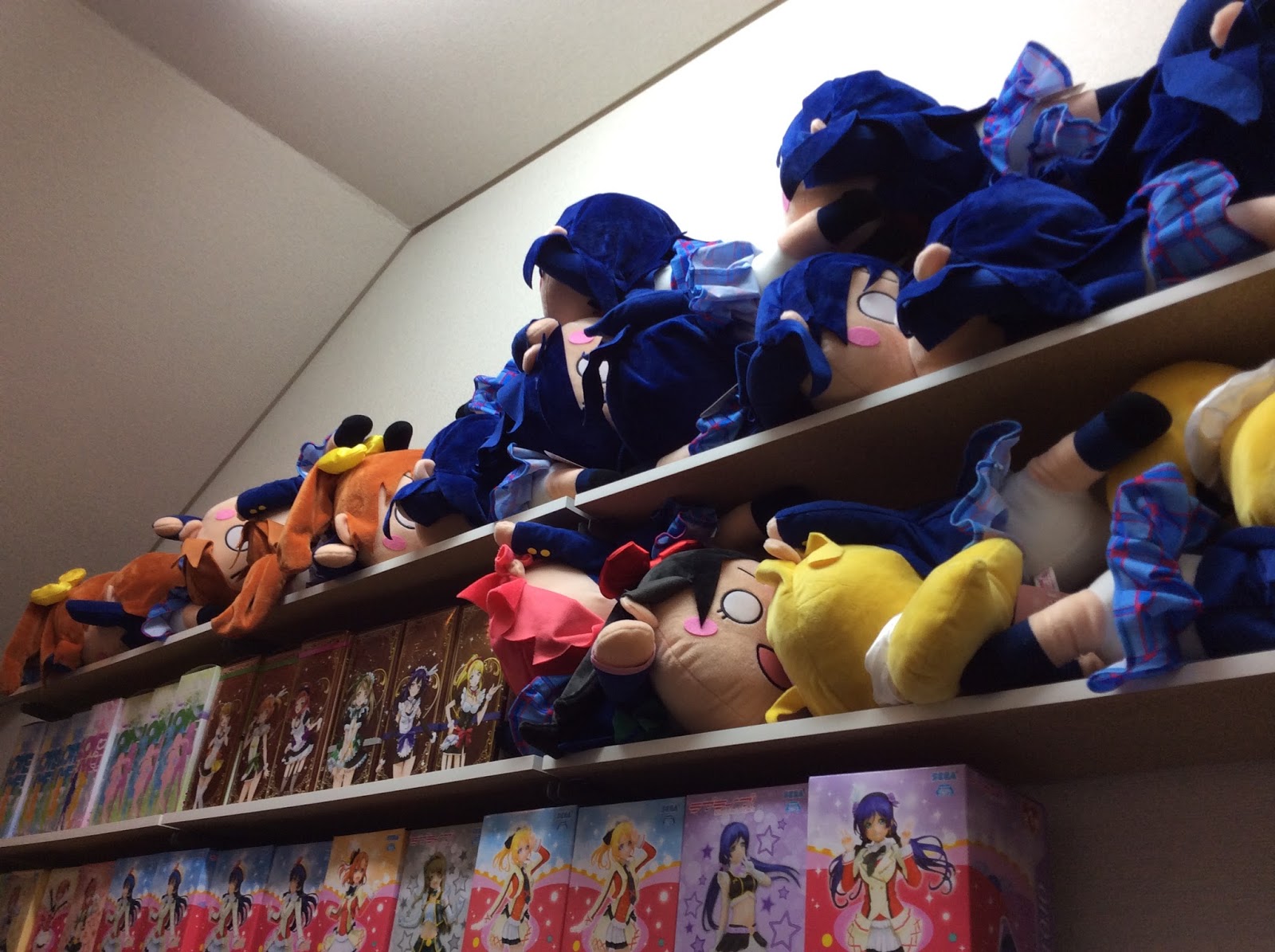 Addicted To Figures ハイパージャンボ ラブライブ 寝そべり ぬいぐるみ シリーズ で遊んでみた プチフィギュア