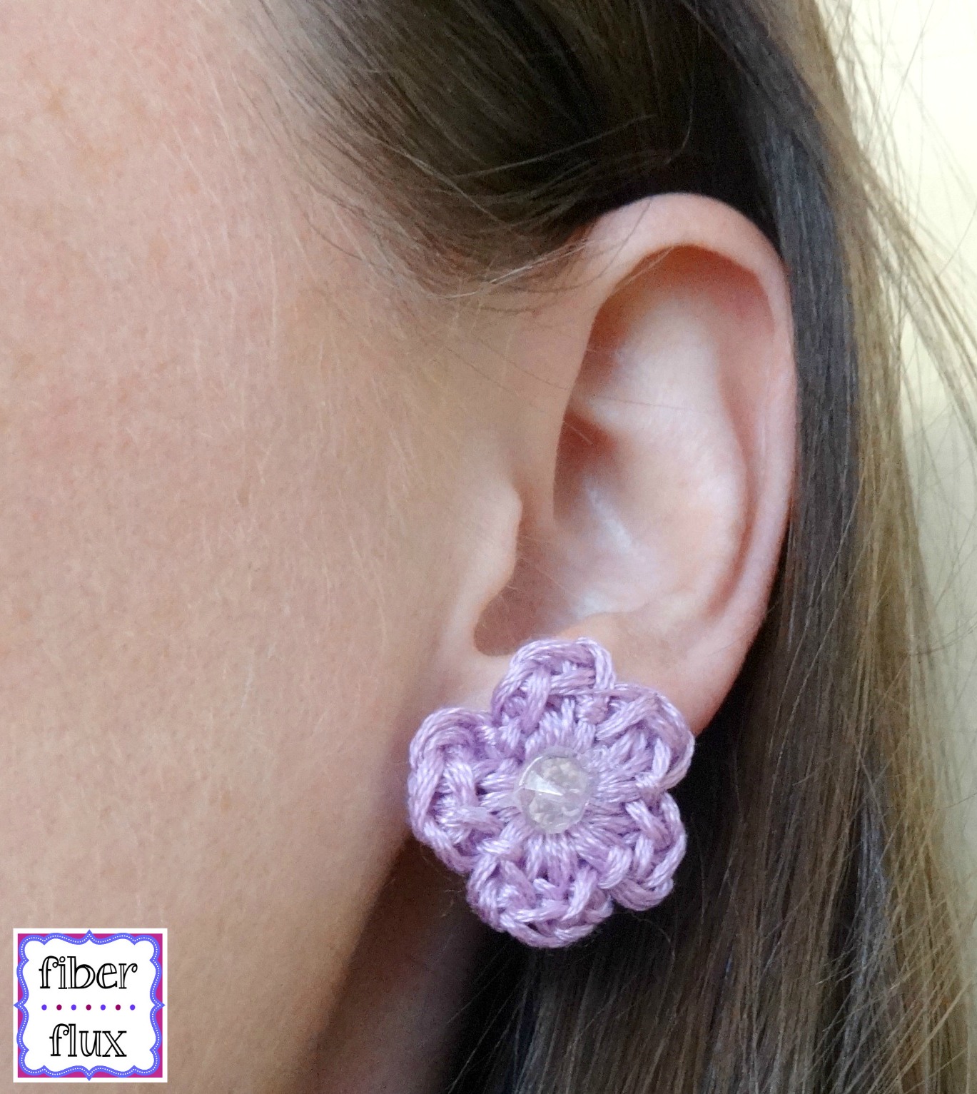 Free Crochet Pattern...Little Daisy Earrings! Fiber Flux...Adventures