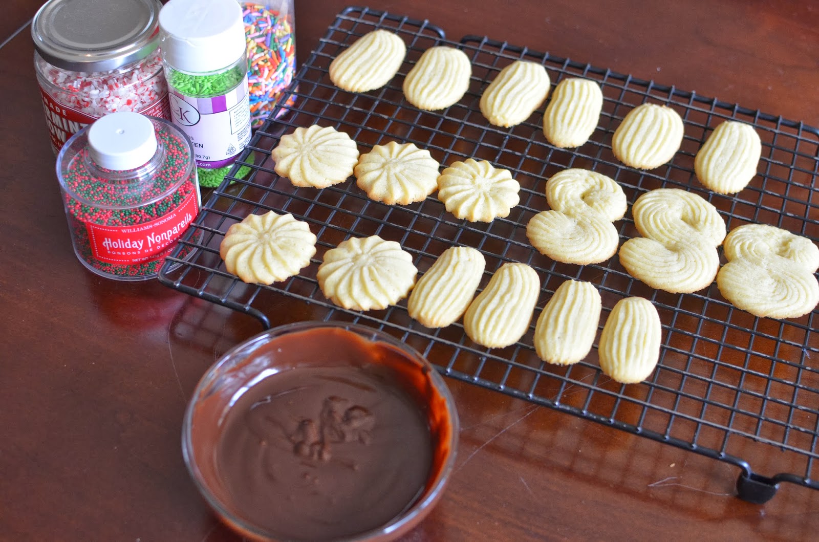 Playing with Flour ItalianAmerican butter cookies (aka, the ones kids