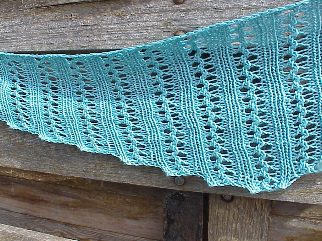 Kriskrafter: Free Knitting Pattern! Wiggle Lace Scarf