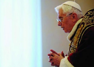 Paus Mundur Karena di Vatikan Banyak Skandal