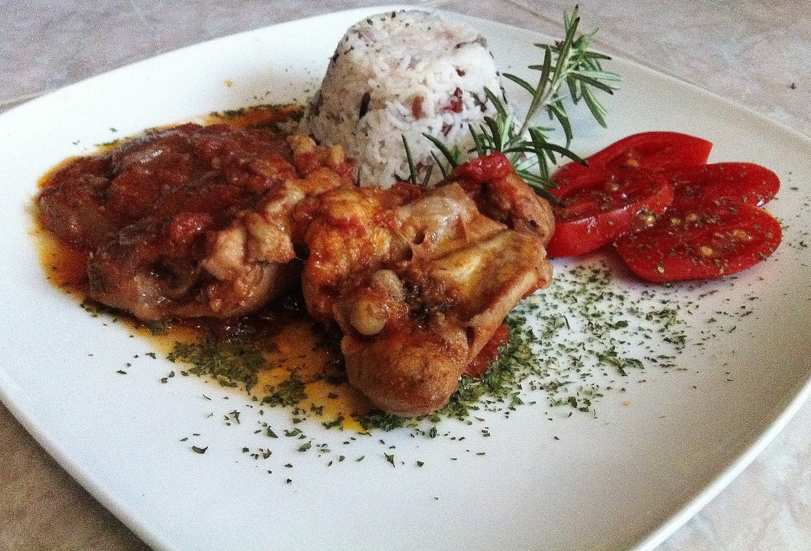 CHICKEN LEGS IN TOMATO SAUCE