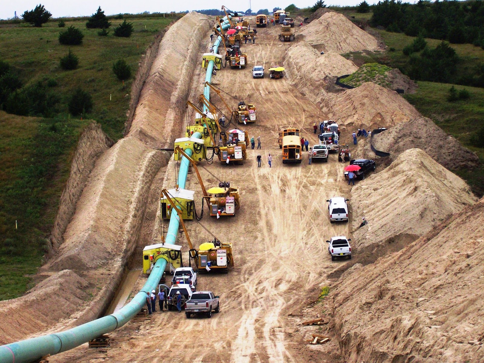 NATURAL GAS FACTS CONTENTS TRANSMISSION PIPES