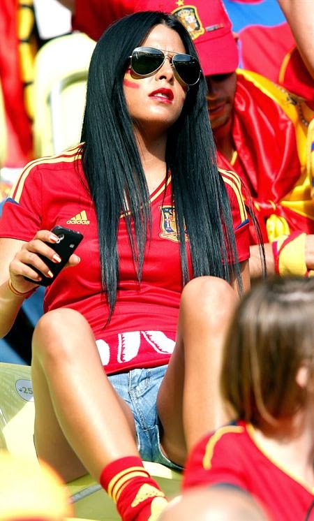 World Cup Brazil 2014: sexy hot girls football fan, beautiful woman supporter of the world. Pretty amateur girls, pics and photos   España española