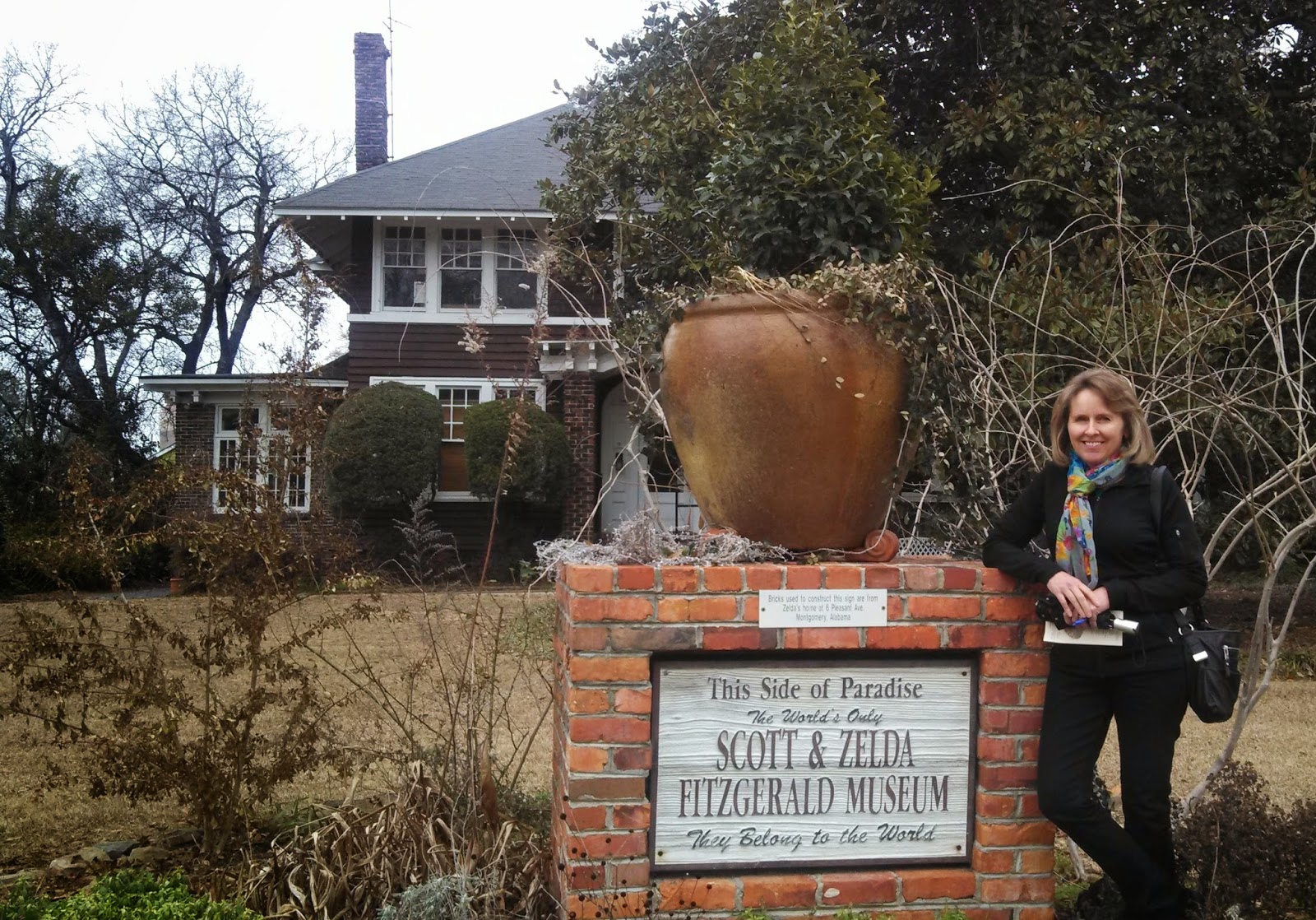 Souvenir Chronicles MONTGOMERY, ALABAMA F. SCOTT AND ZELDA FITZGERALD