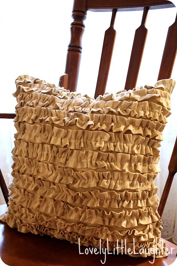 Lovely.Little.Laughter. Ruffle Pillow Tutorial