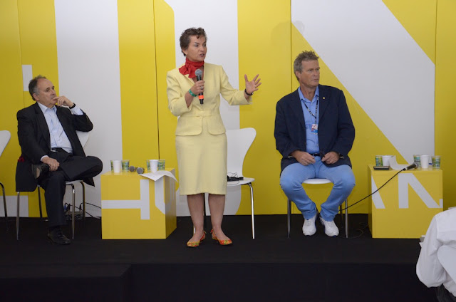 Christiana Figueres, senador Cristovam Buarque, do PDT (à esquerda) e Alfredo Sirkis, do PSB (à direita), em evento Rio/Clima - The Rio Climate Challenge, ocorrida de 13 a 17 de junho de 2012, durante a Rio + 20. Foto: http://alfredosirkis.blogspot.com.br/