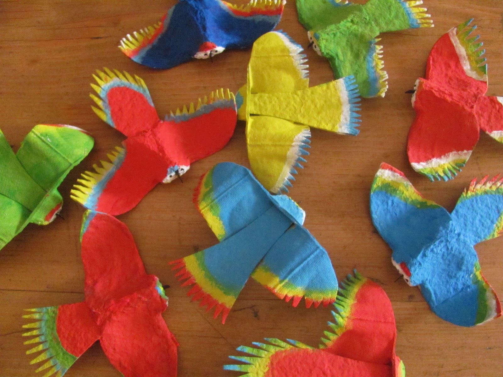 Jumble Tree Flying Parrots made from an egg box