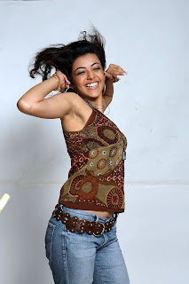 South Indian Actress Kajal exposing armpit in sleeveless top4