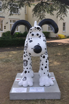 Two Eds are Better Than One Gromit (front view)