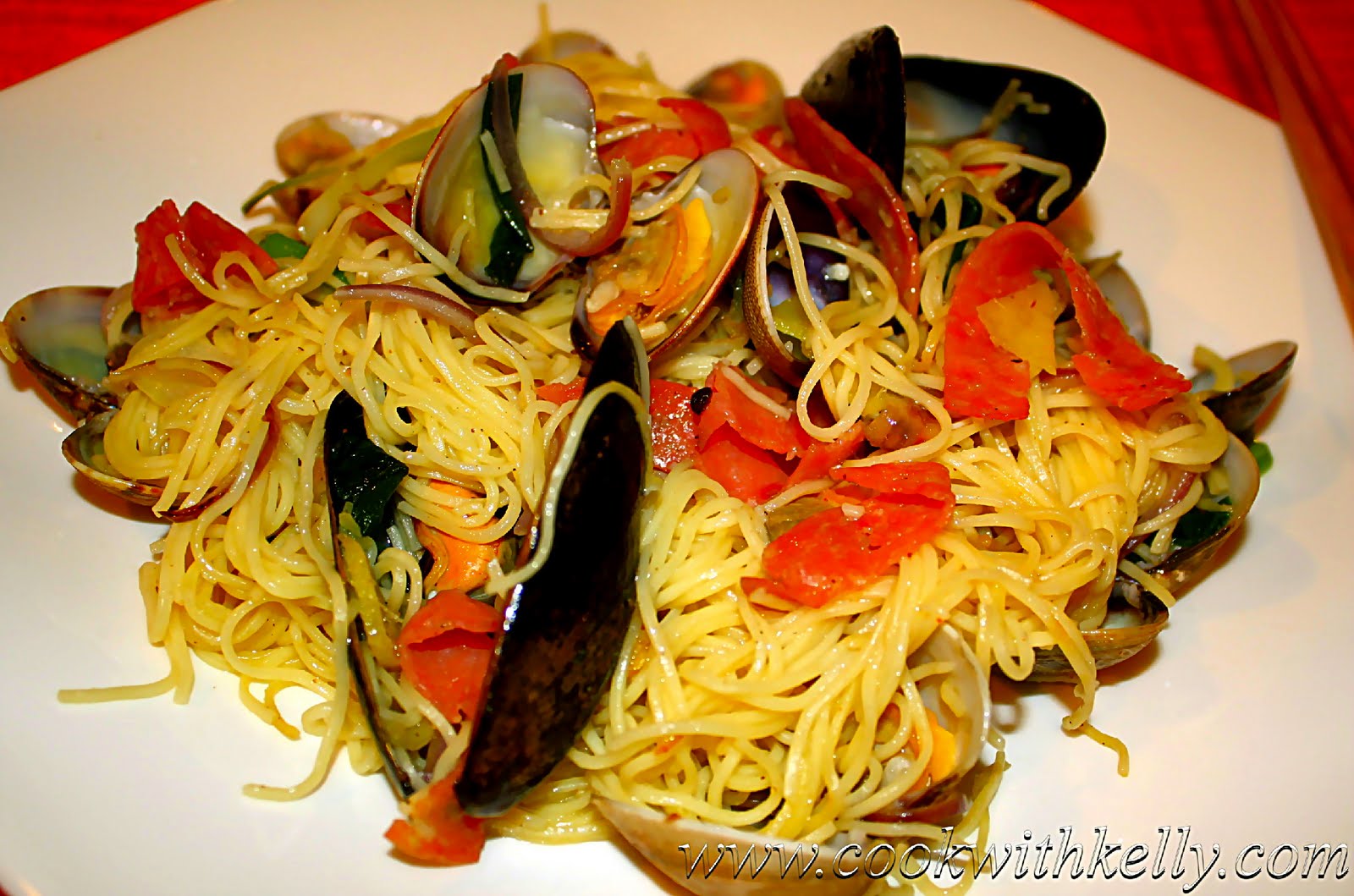 Cook with Kelly 蛤蜊青口炒面/Clam and Mussel Fried Noodles
