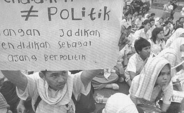 Contoh Sikap Positif Terhadap Pancasila Dalam Kehidupan Di
