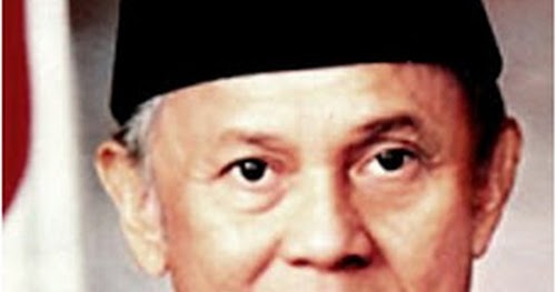 Biografi Singkat B.J. Habibie Pendiri IPTN dan Presiden RI Ketiga