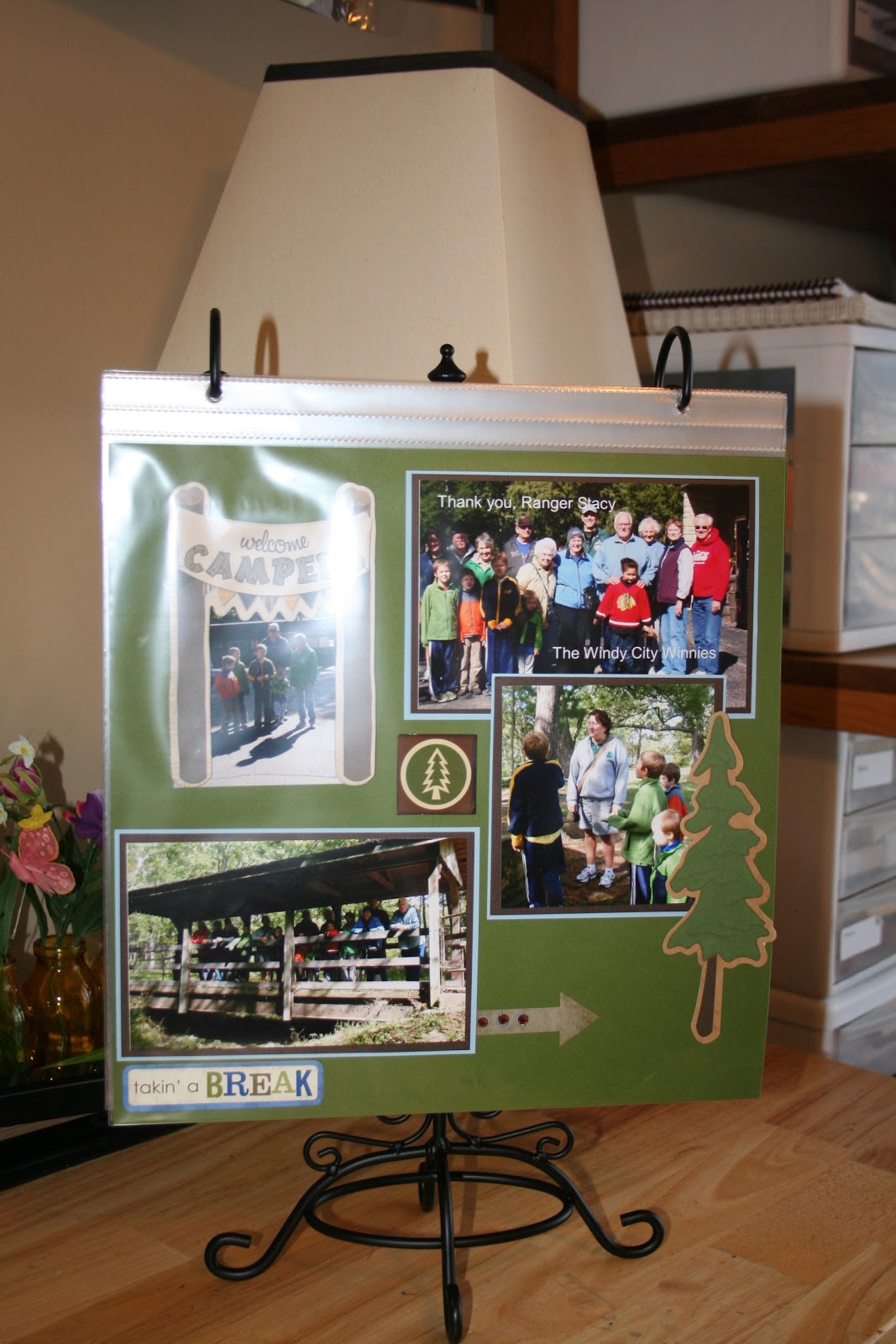 AceladyClaudette's Creative Corner Scrapbook Stand