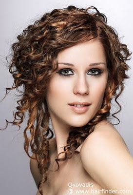 Moderne Frisuren mit Locken