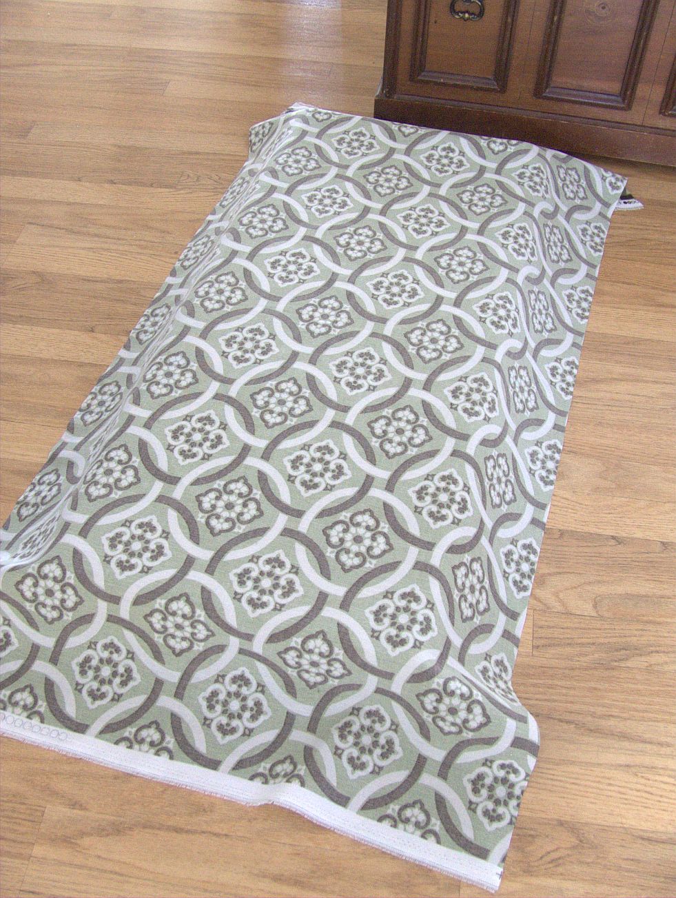 Little Shack on the Hill Hope Chest Reupholstering Tutorial