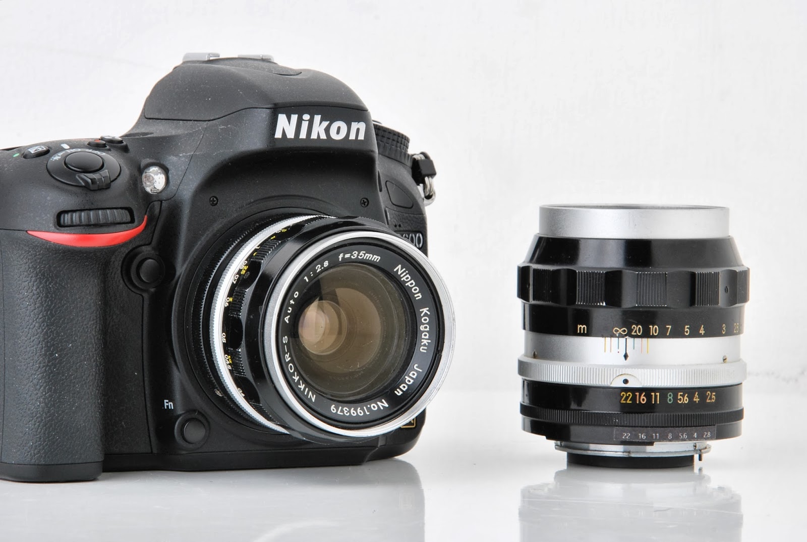Nikon NIKKOR-S Auto 35mm f2.8 オールドレンズ