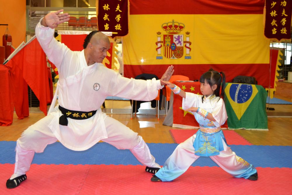 Kung-Fu, Cursos Clases Artes Marciales Infantil y Adultos Tlf 626 992 139 Master Senna y Paty Lee
