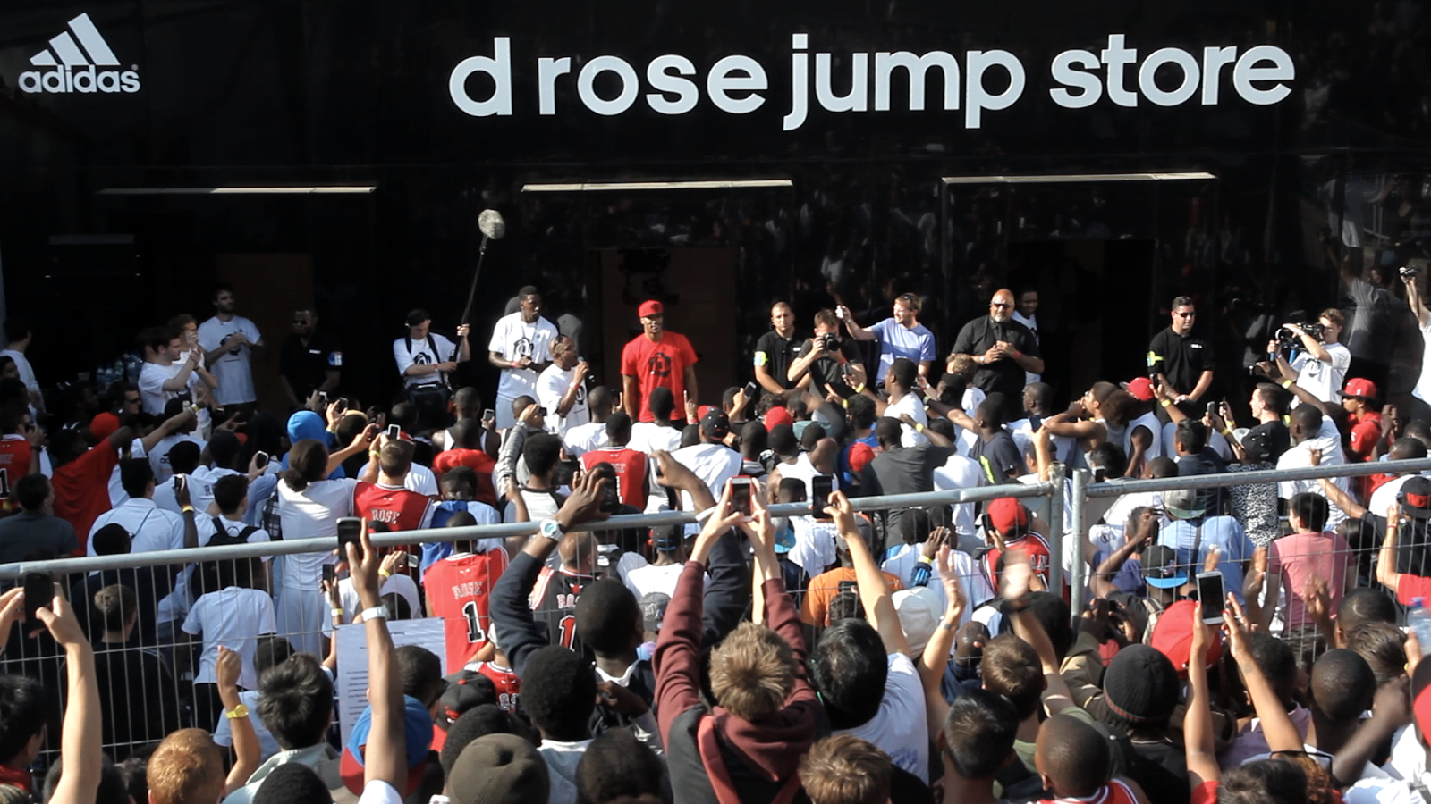 Bleachers Brew Derrick Rose's adidas World Tour