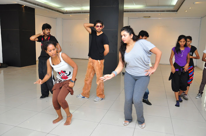 namitha dance reharsal unseen pics