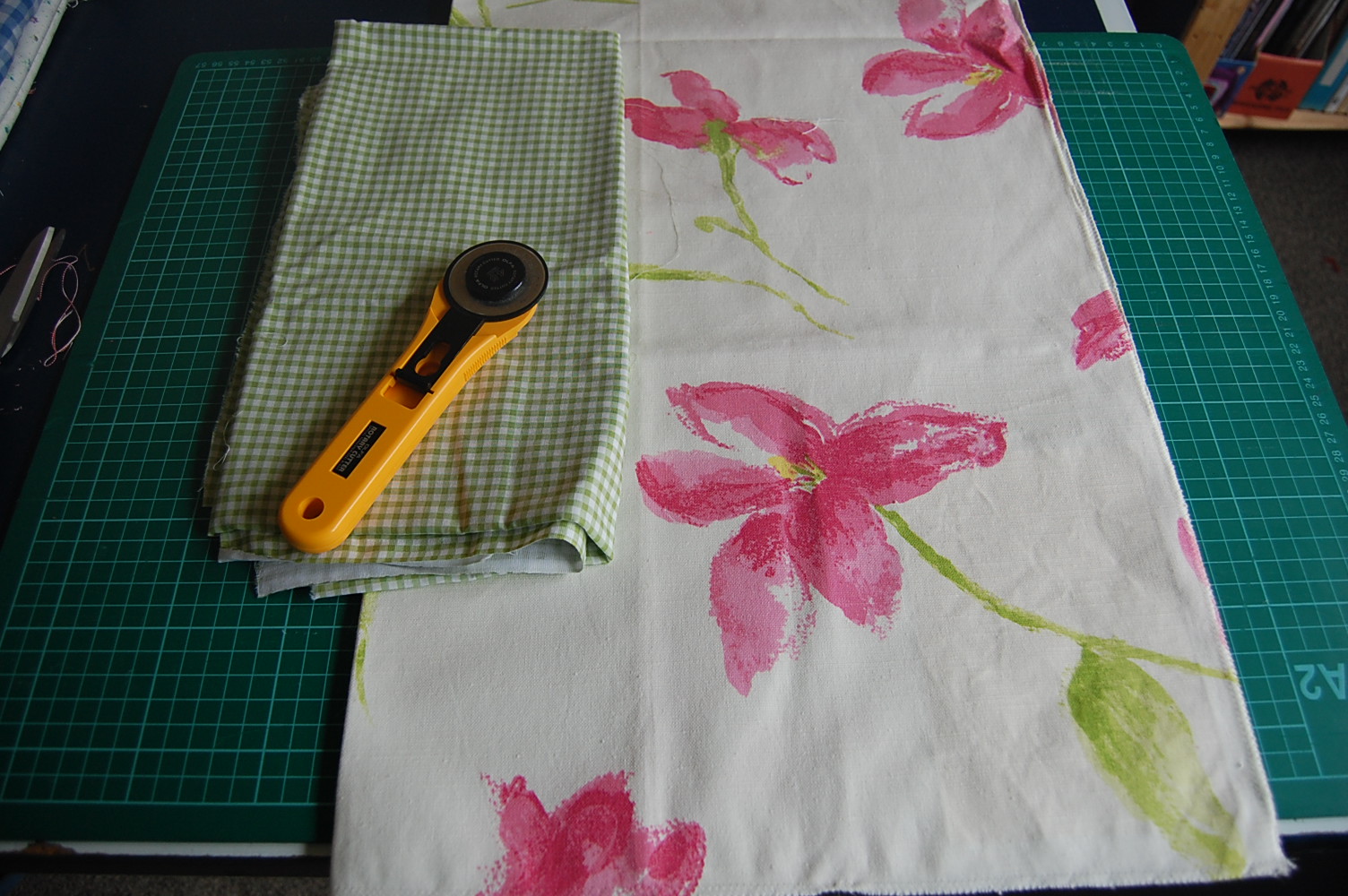 Living the Good Life How to make a peg bag..