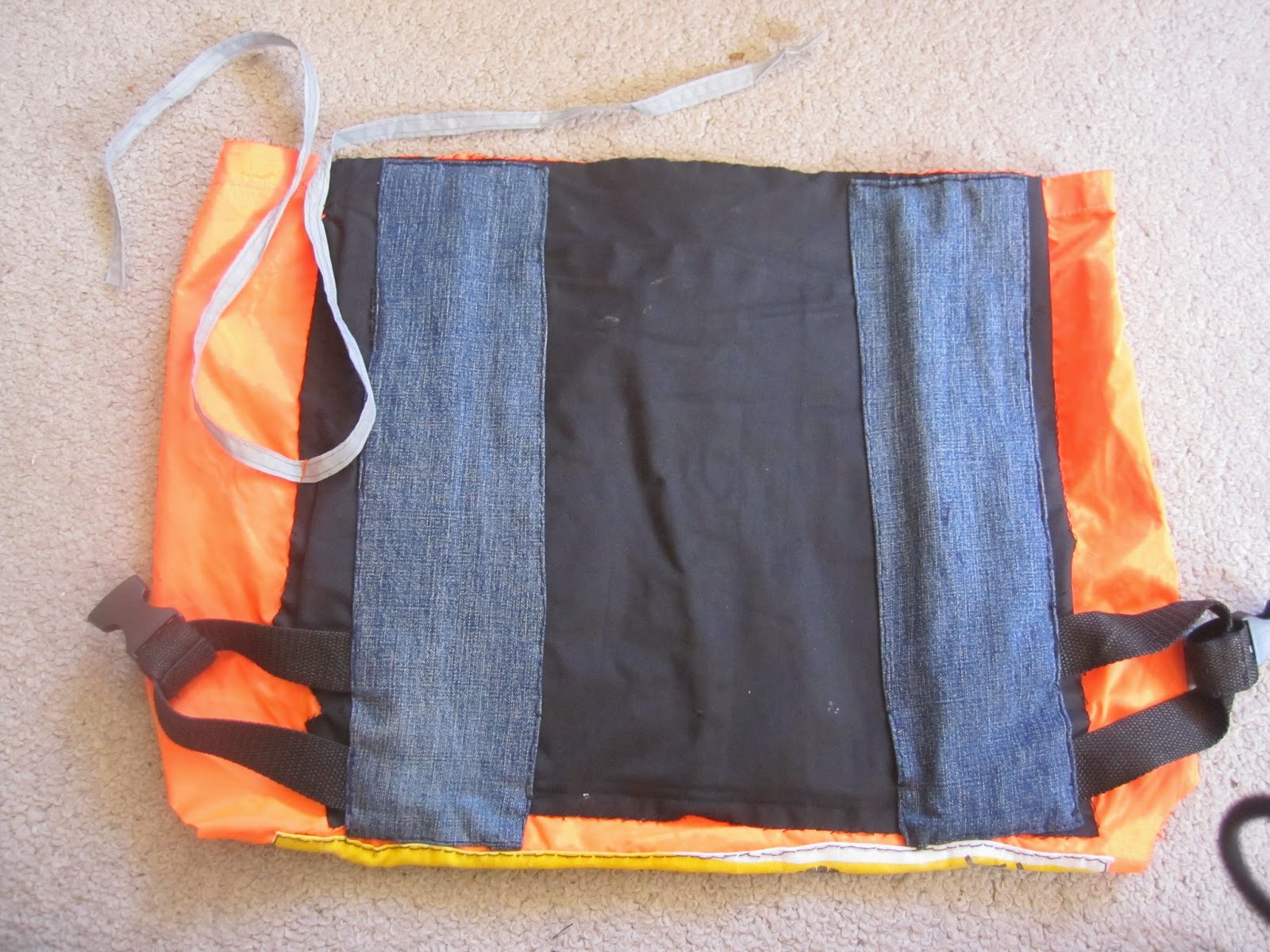 Little notes from Heather and Martin DIY sleeping mat/pad chair kit