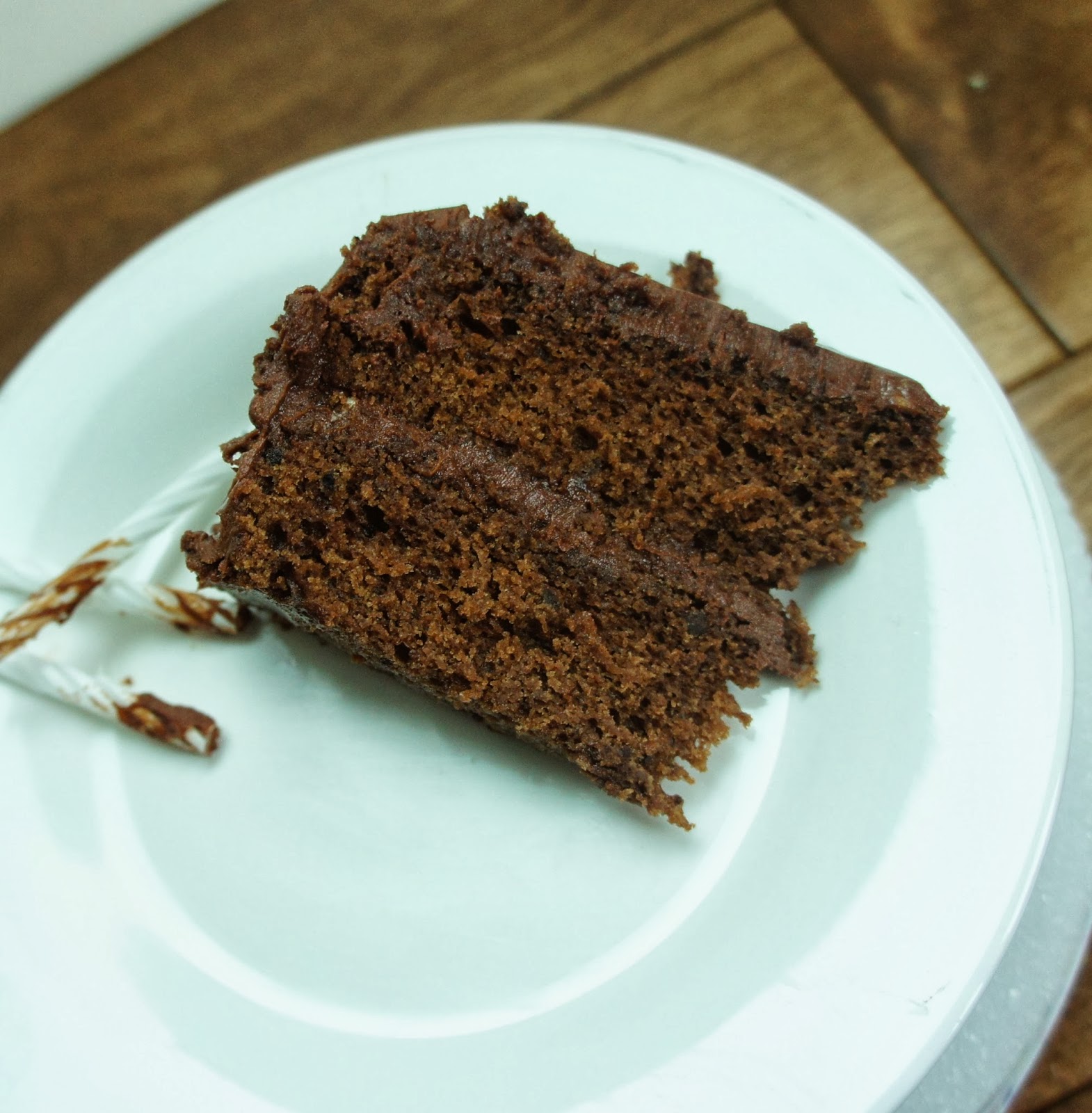 yums and loves Chocolate caramel cake with sea salt