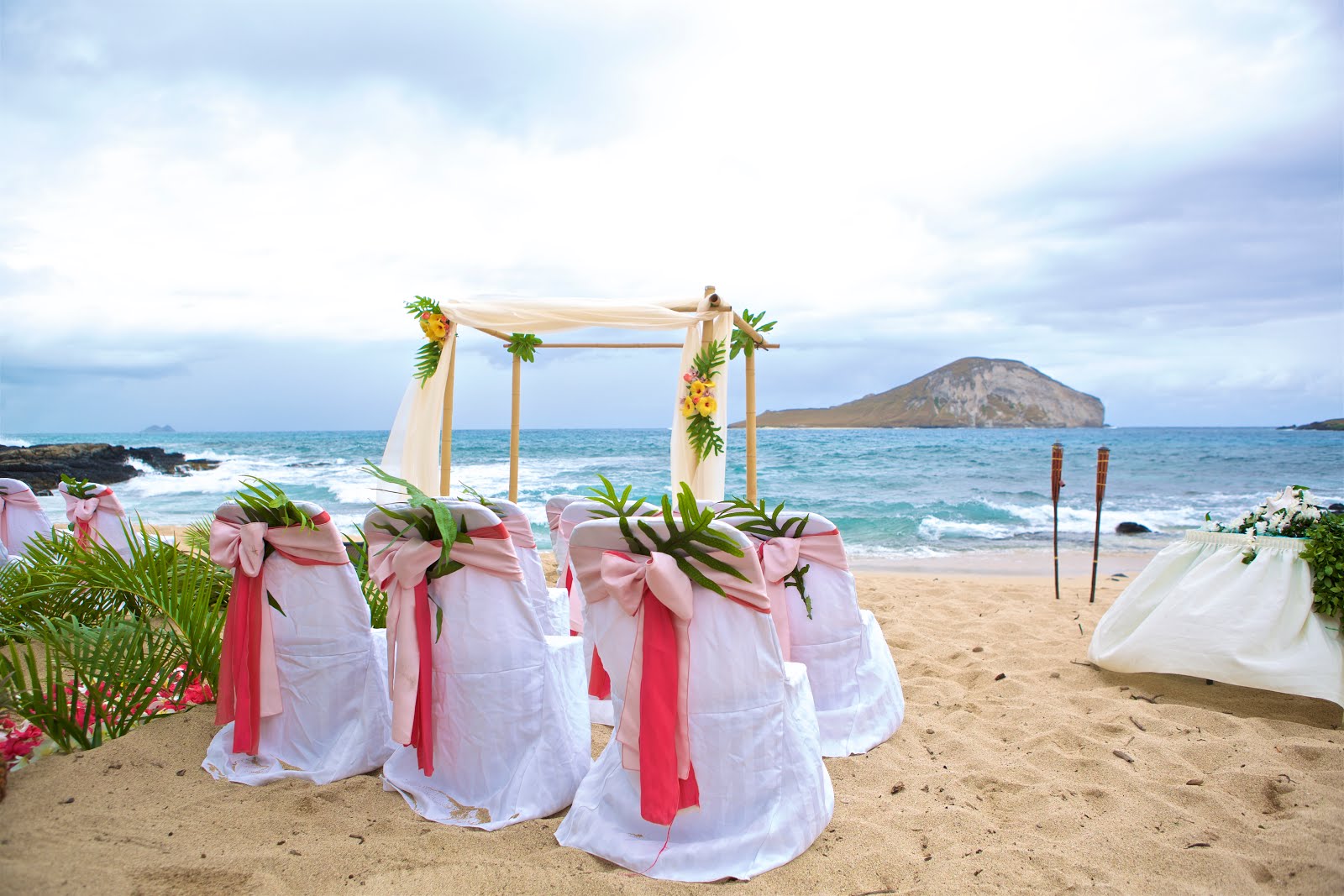 Hawaii beach wedding